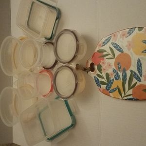 Snapware tupperware